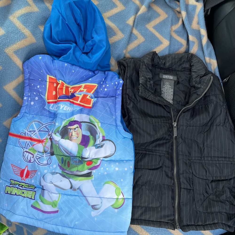 Boys winter vests 3T